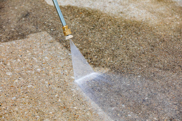 Best Gutter Cleaning  in Shorewood Tower Hills Harbert, MI